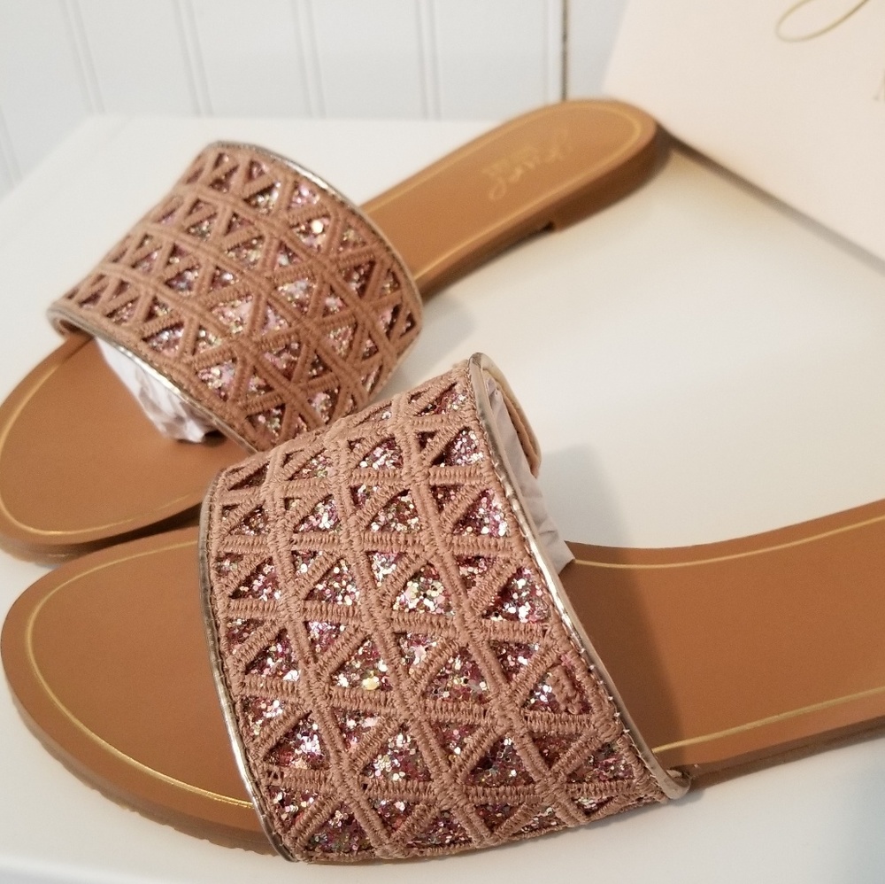 🎉HPNew 8.5M Jewel Badgley Mishka rose gold sandal - Picture 2 of 4